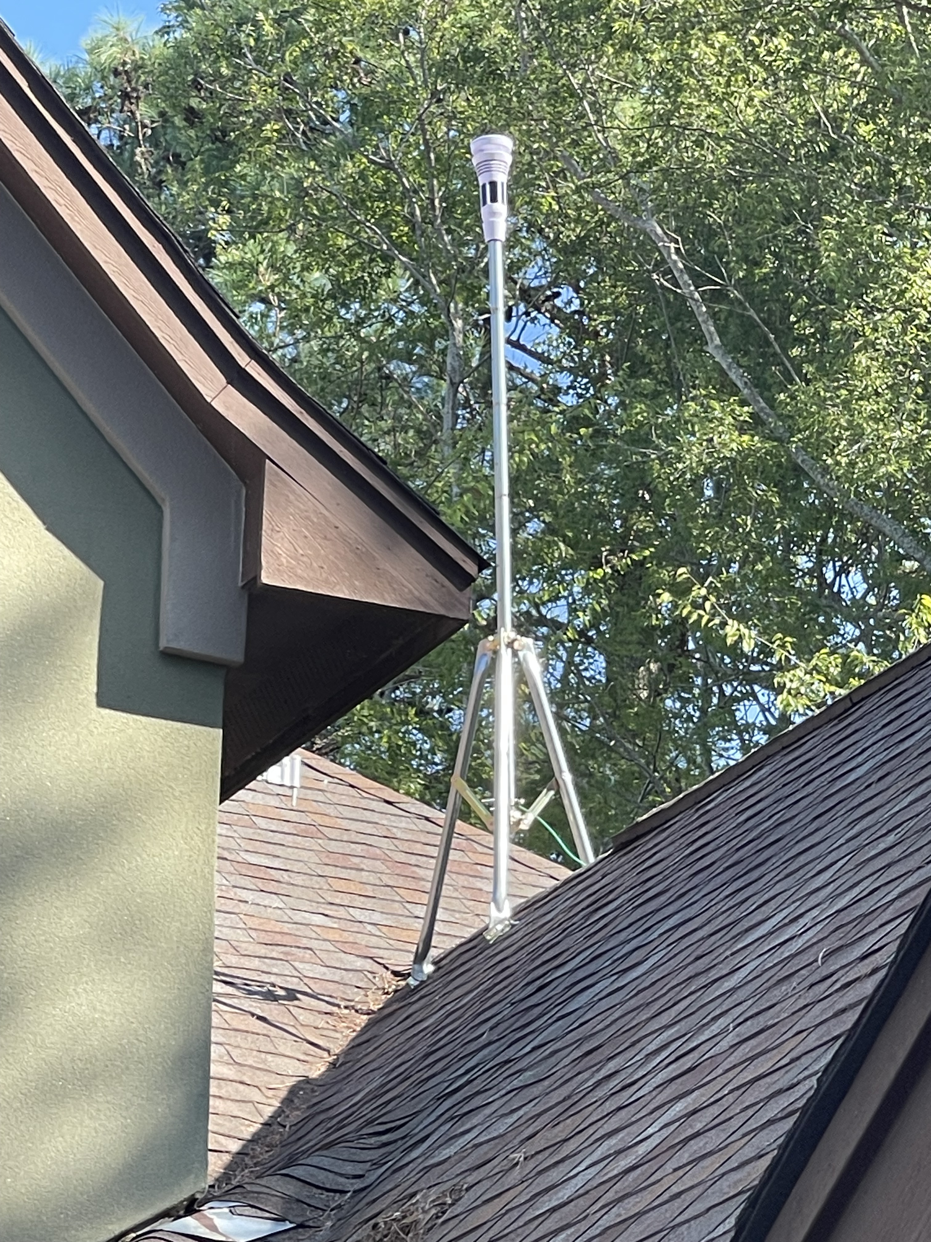 roof tripod 1.jpeg