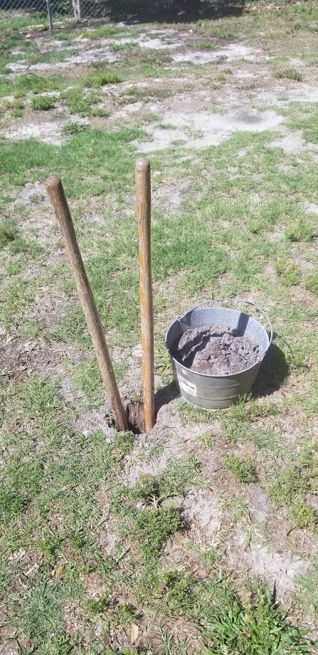 dig_hole.jpg